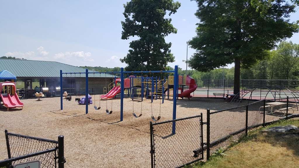 Putnam Valley Town Park | 156 Oscawana Lake Rd, Putnam Valley, NY 10579 | Phone: (845) 526-3292