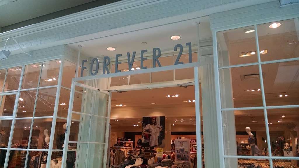 Forever 21 | 999 S Washington St, North Attleborough, MA 02760, USA | Phone: (508) 576-4015