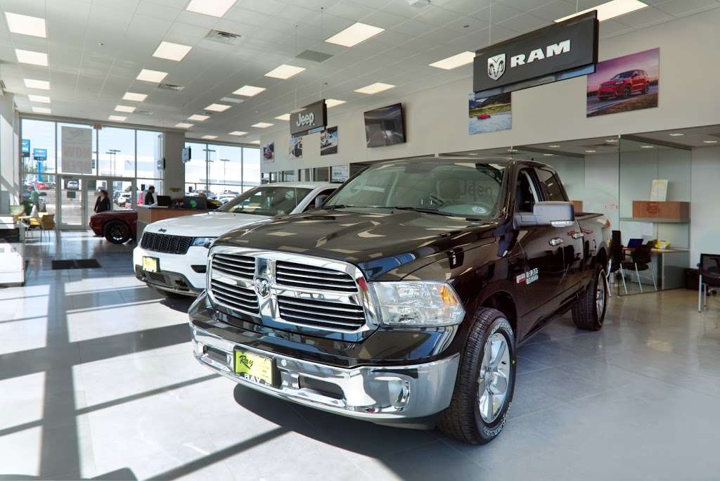 Ray Chrysler Dodge Jeep Ram | 23 N US-12, Fox Lake, IL 60020, USA | Phone: (847) 587-3800