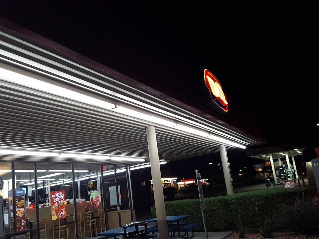 Dairy Queen | 595 N Yarbrough Dr, El Paso, TX 79915, USA | Phone: (915) 592-0722