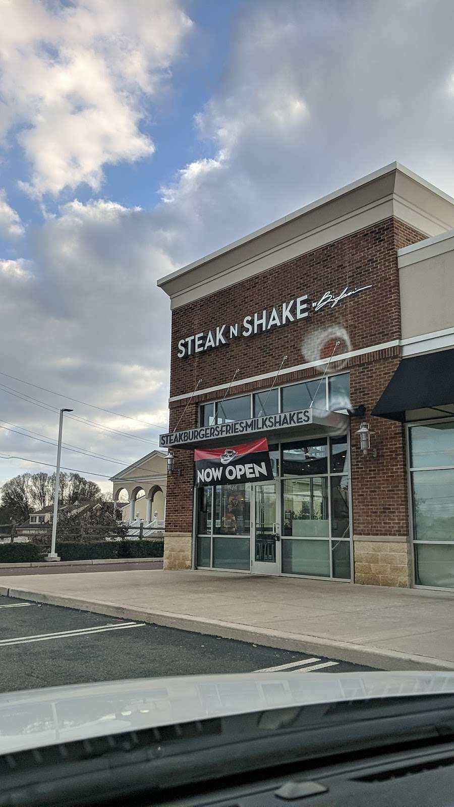Steak n Shake | 2530 W Main St, Norristown, PA 19403, USA | Phone: (484) 612-4576