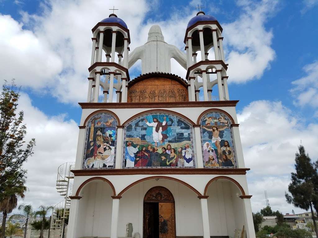 Saint Martin of Porres Catholic Church | Avenida Circunvalación 1500, Los Alamos, 22110 Tijuana, B.C., Mexico | Phone: 664 621 2163