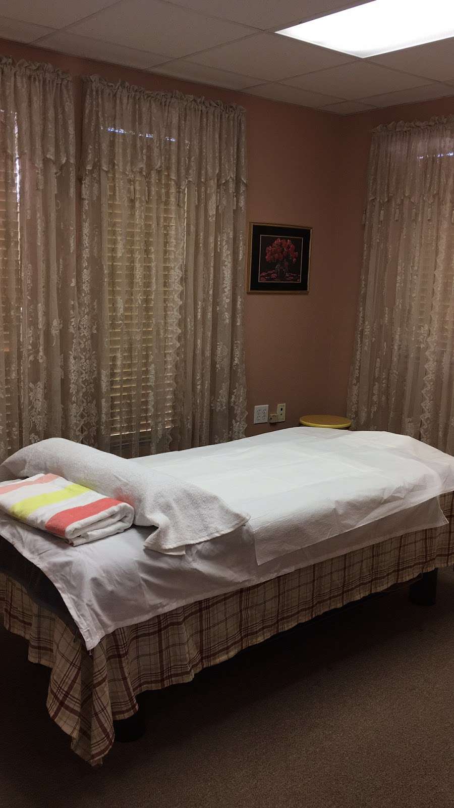 Jins Massage Therapy | 101 Jackson Ave, Glenside, PA 19038 | Phone: (215) 280-7110