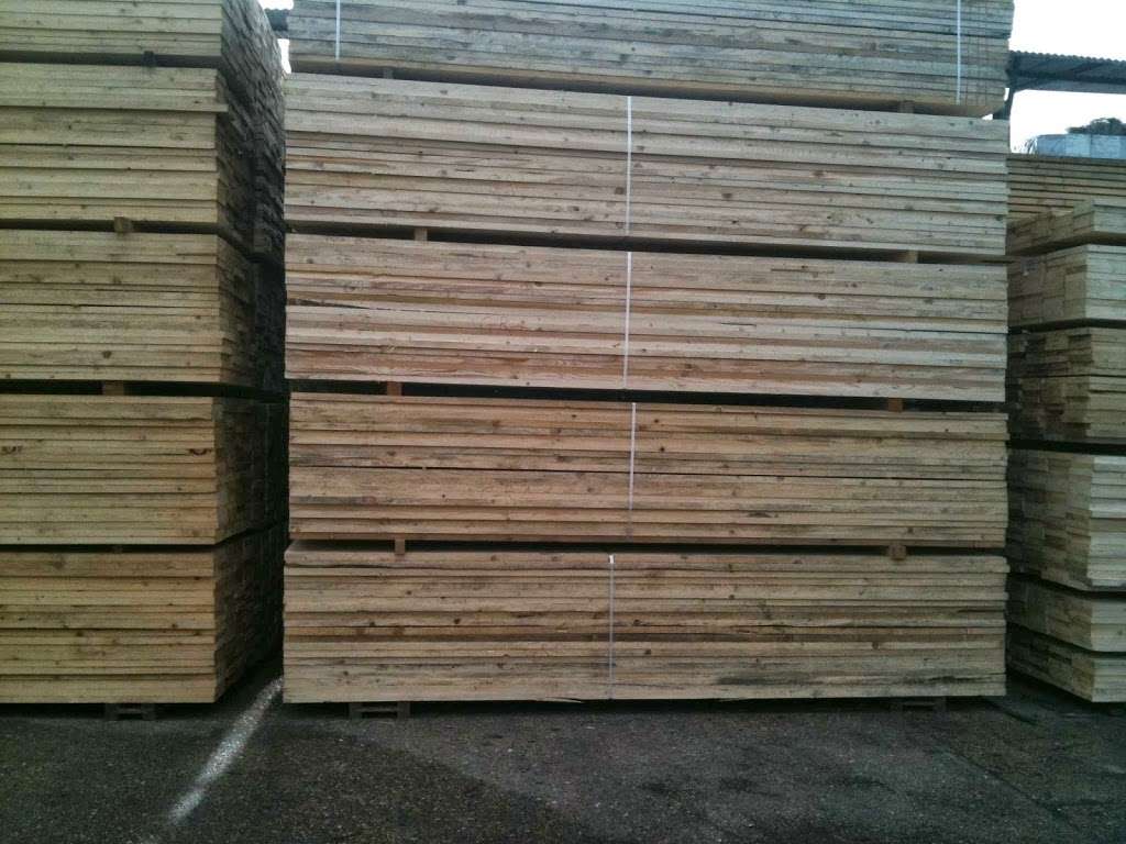 Dartford Scaffold Boards | Hayes Farm, Fawkham Rd, West Kingsdown, Sevenoaks TN15 6AY, UK | Phone: 07526 726059