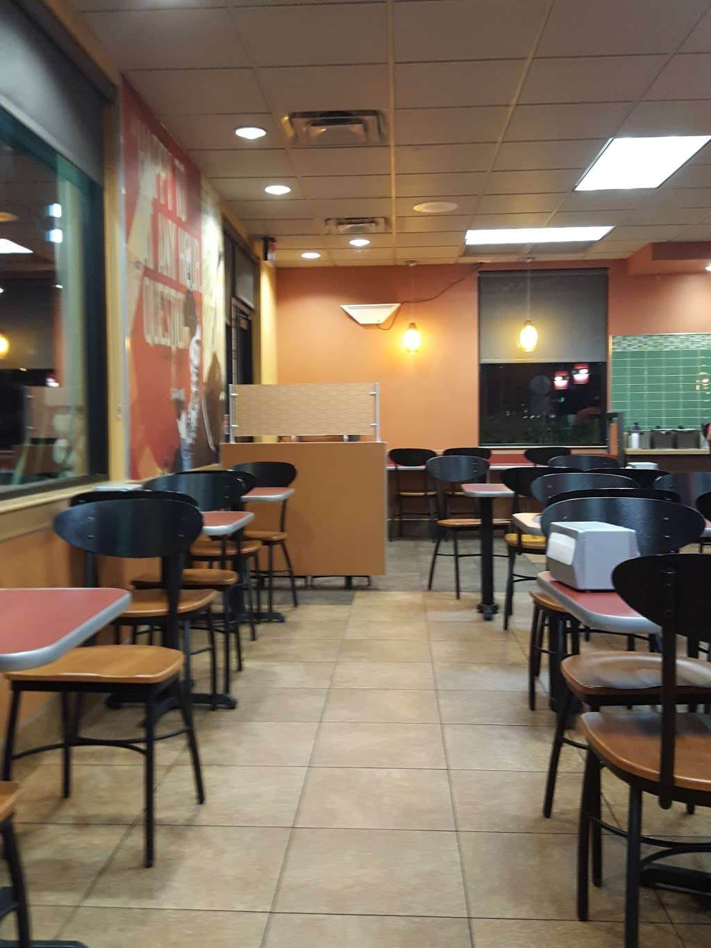 Jack in the Box | 14236 Schleisman Rd, Eastvale, CA 92880, USA | Phone: (951) 735-2279