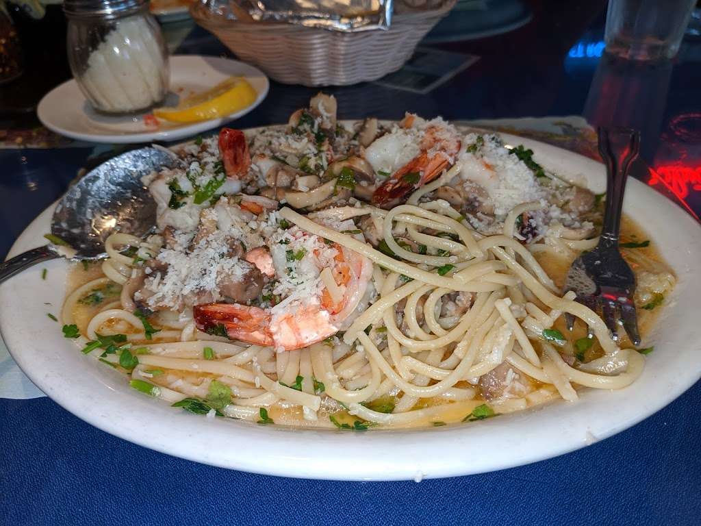 Salvatore Italian Restaurant | 125 N 6th St, Montebello, CA 90640, USA | Phone: (323) 727-2803