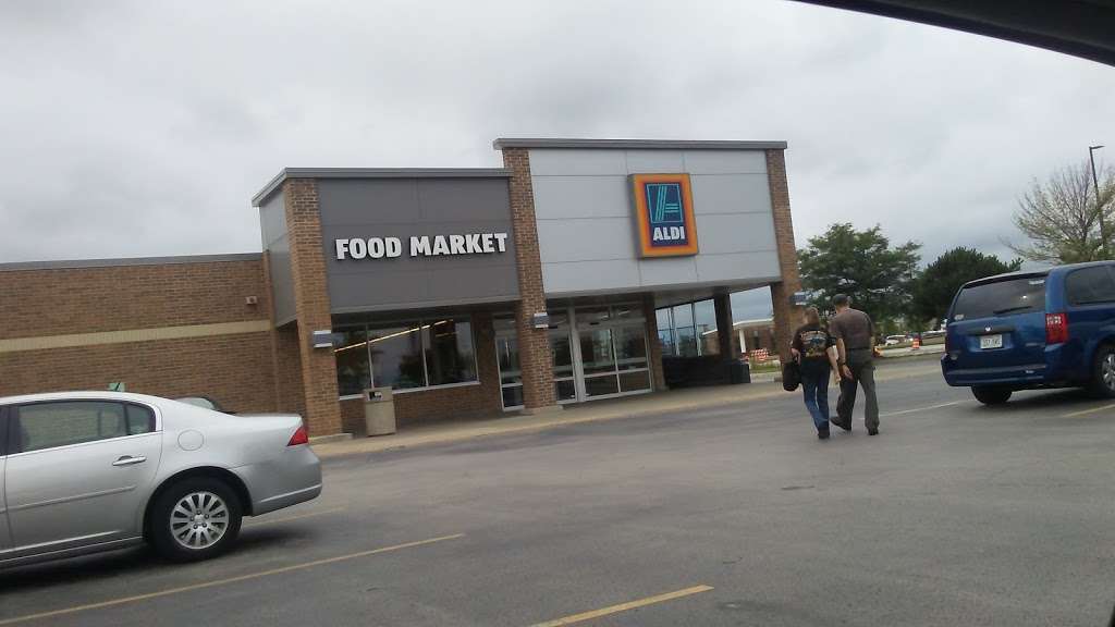 ALDI | 6810 S 27th St, Oak Creek, WI 53154, USA | Phone: (855) 955-2534