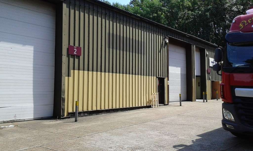 Phoenix Handling | 6 The Alders, Mereworth, Maidstone ME18 5JG, UK | Phone: 01622 817017