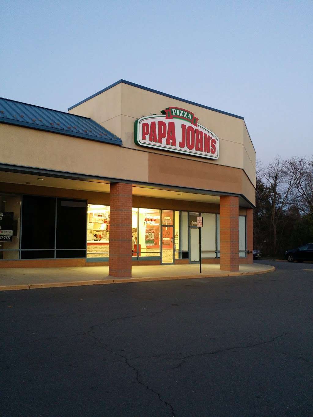 Papa Johns Pizza | 13886 Metrotech Dr, Chantilly, VA 20151 | Phone: (703) 803-7272