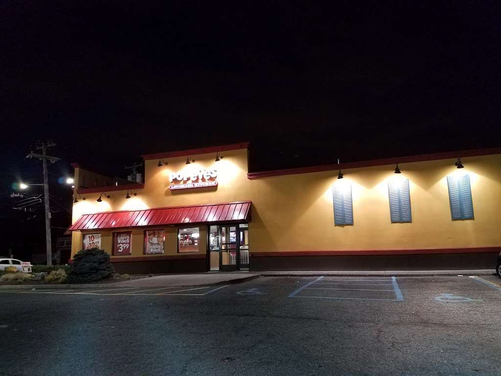 Popeyes Louisiana Kitchen | 23925 Linden Blvd, Elmont, NY 11003, USA | Phone: (516) 285-7786