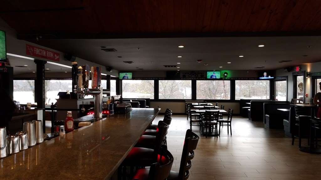 Playoffs Bar And Grill | 512 Middlesex Turnpike, Billerica, MA 01821, USA | Phone: (978) 435-0400