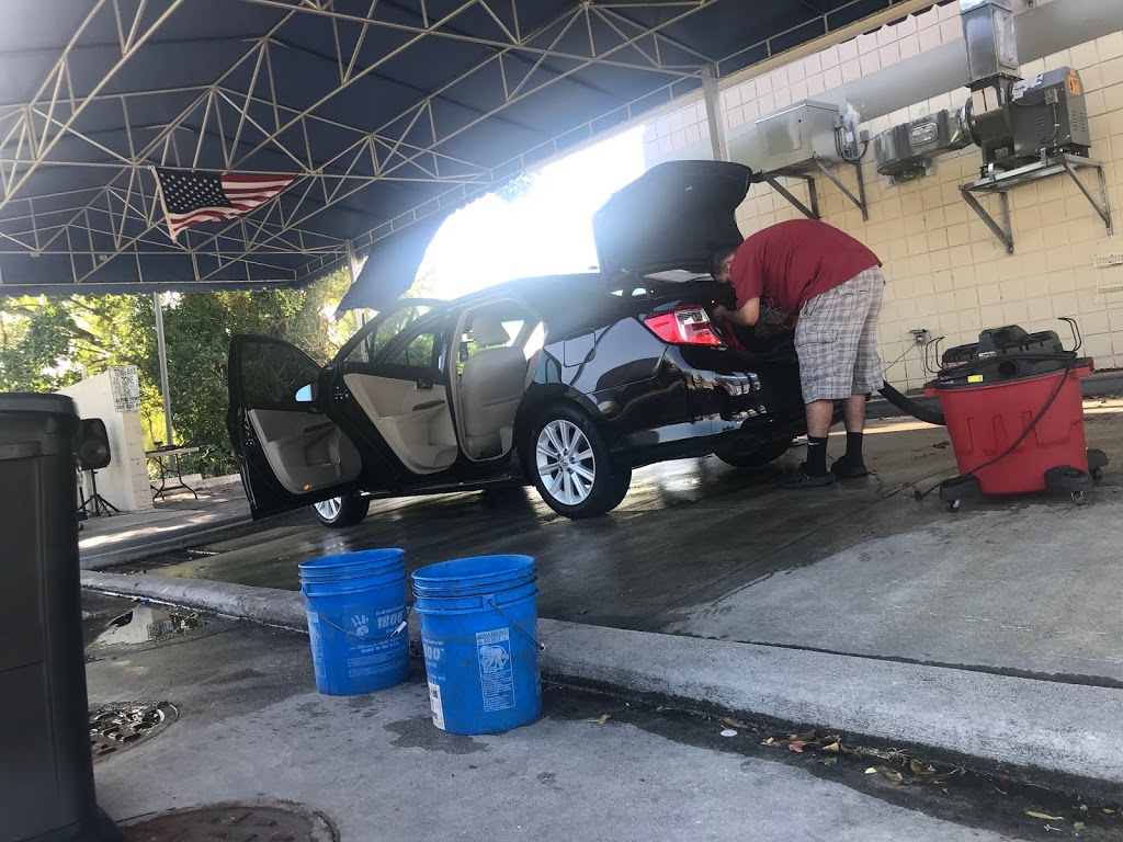 Christian’s Hand Car Wash Corp . Mobile car Detail / Mobile Car  | 3301 N University Dr, Hollywood, FL 33024, USA | Phone: (786) 226-4119