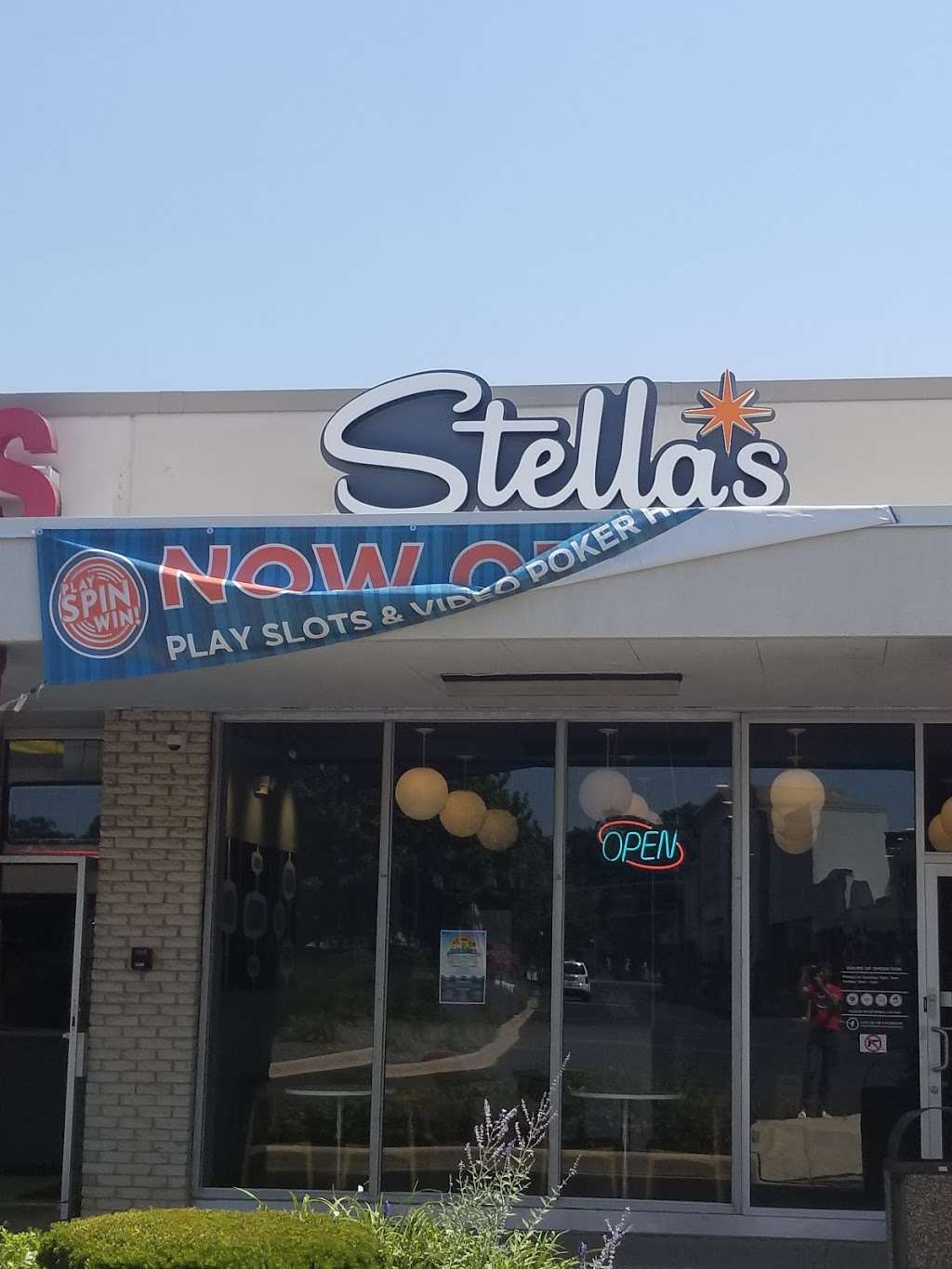 Stellas Place | 3101 N Thatcher Road, River Grove, IL 60171 | Phone: (847) 388-0895