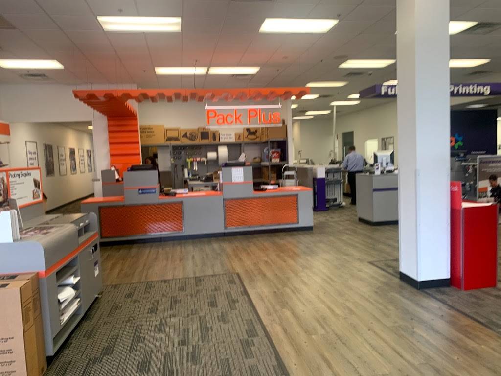 FedEx Office Print & Ship Center | 1400 E Copeland Rd, Arlington, TX 76011, USA | Phone: (817) 543-0833