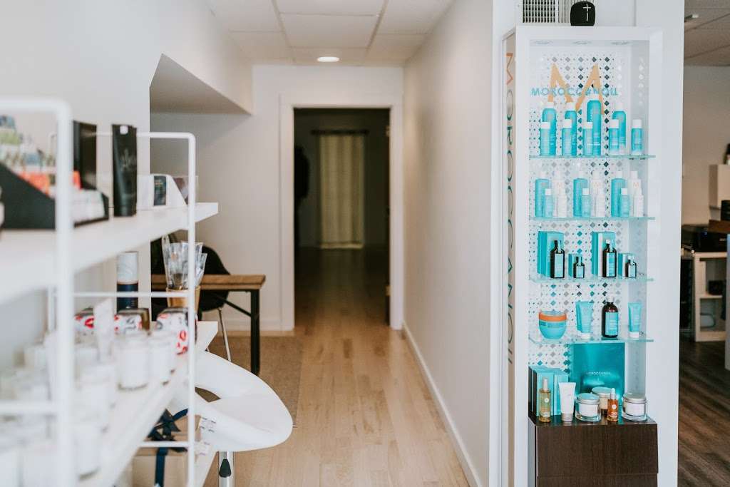 MAK Spa Three Oaks | 13 N Elm St, Three Oaks, MI 49128, USA | Phone: (269) 756-2400