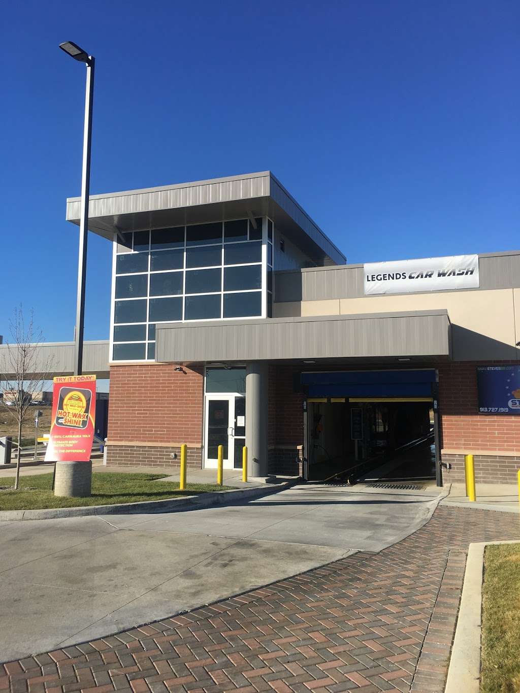 Big Splash Car Wash, 9801, Kansas City, KS 66111, USA