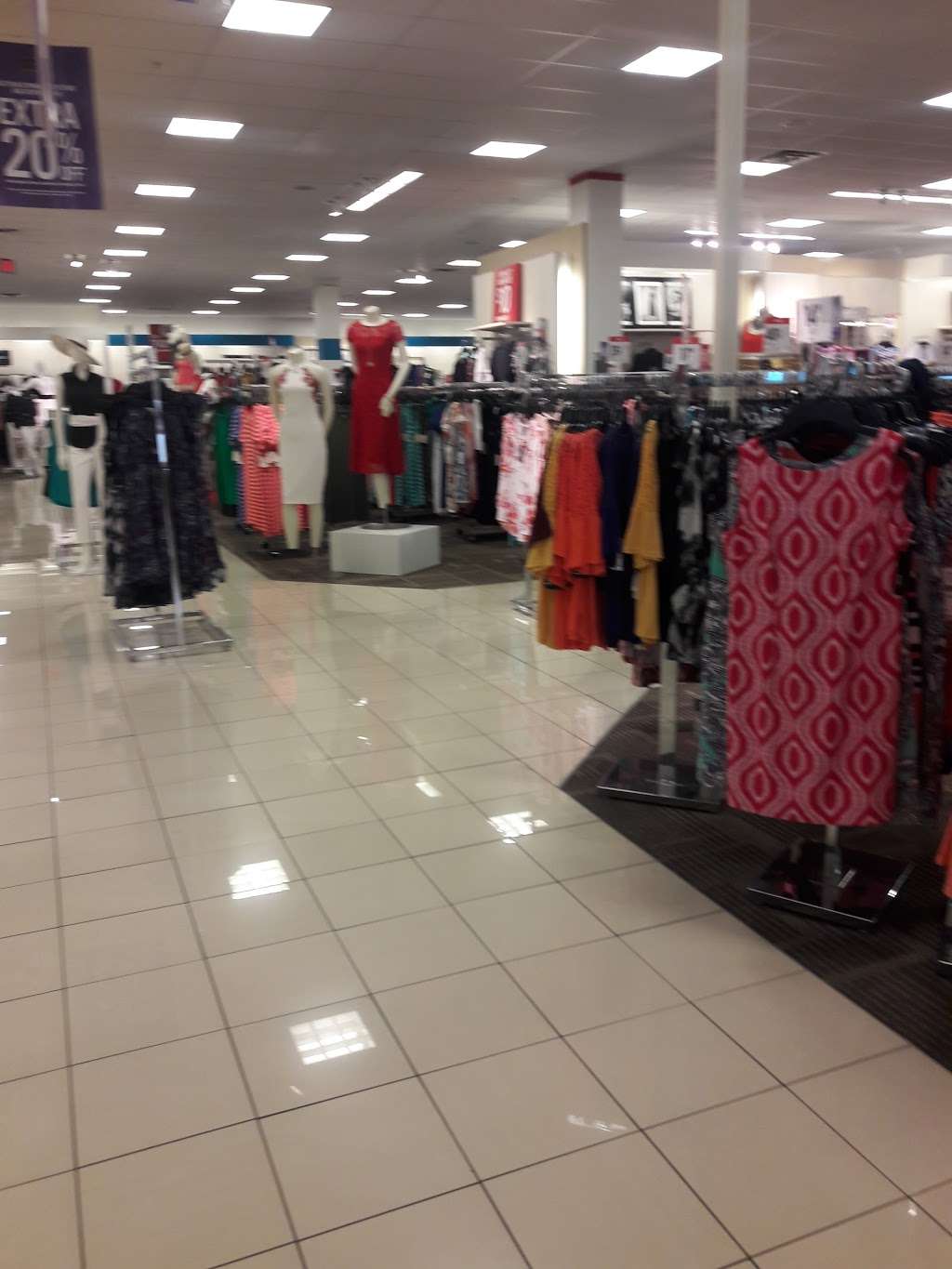 JCPenney | 10225 77th St, Pleasant Prairie, WI 53158 | Phone: (262) 237-6193