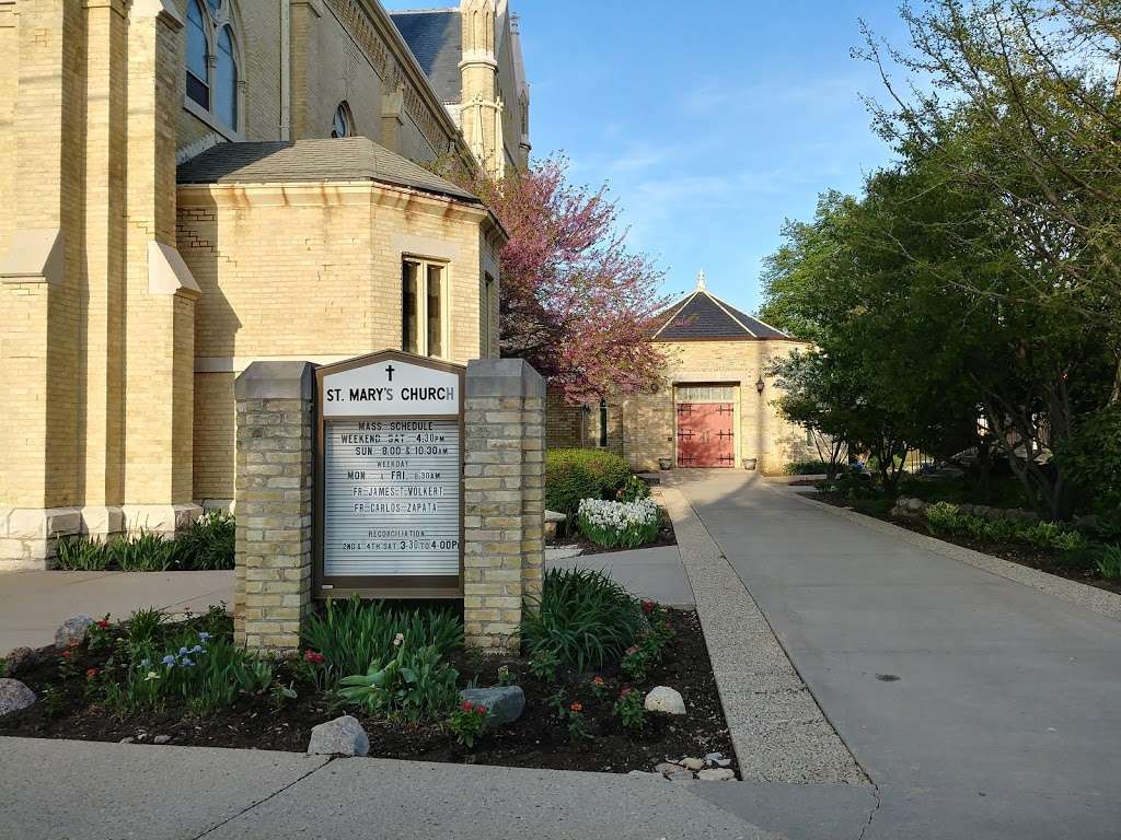 St Marys Catholic Church | 108 McHenry St, Burlington, WI 53105 | Phone: (262) 763-1500