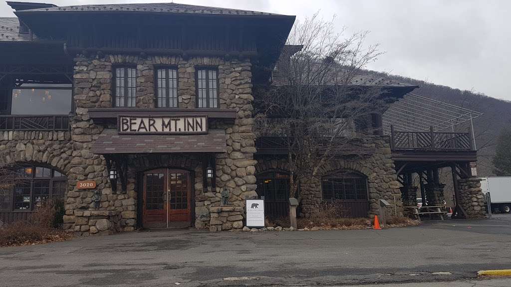 Bear Mountain Inn - Overlook Lodge | 55 Hessian Dr, Highland Falls, NY 10928 | Phone: (845) 786-2731