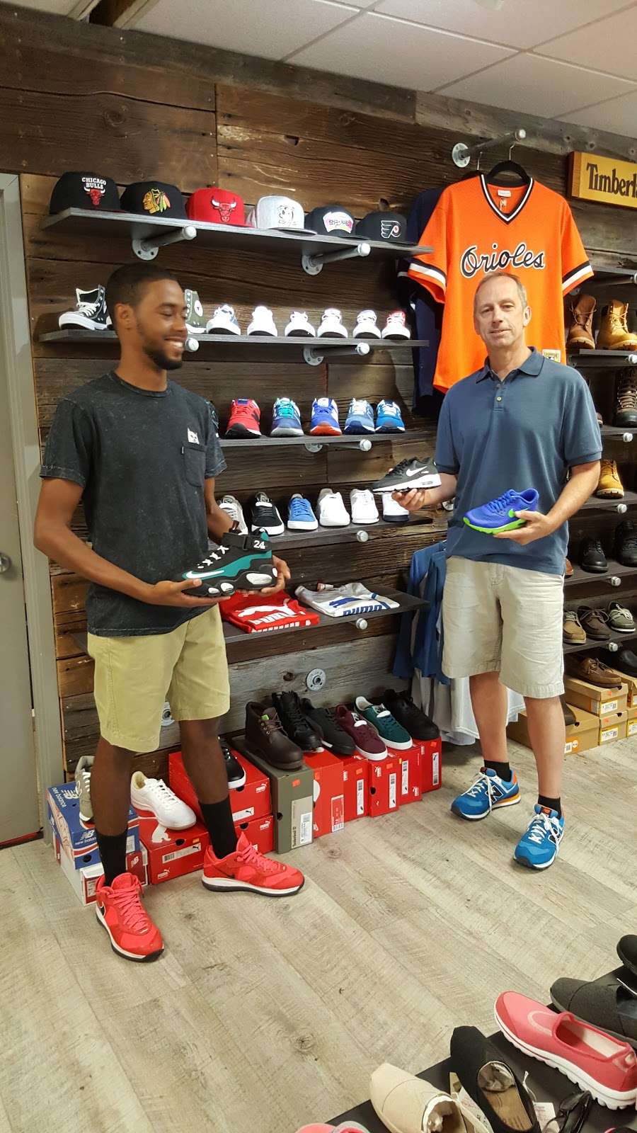 Sneaker Den | 3822 Lincoln Hwy, Downingtown, PA 19335, USA | Phone: (610) 269-7499