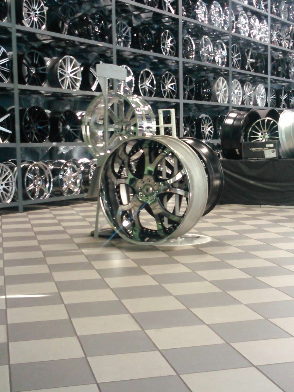 Tire and Wheel Master | 5230 Barker Cypress Rd, Houston, TX 77084, USA | Phone: (281) 858-7474