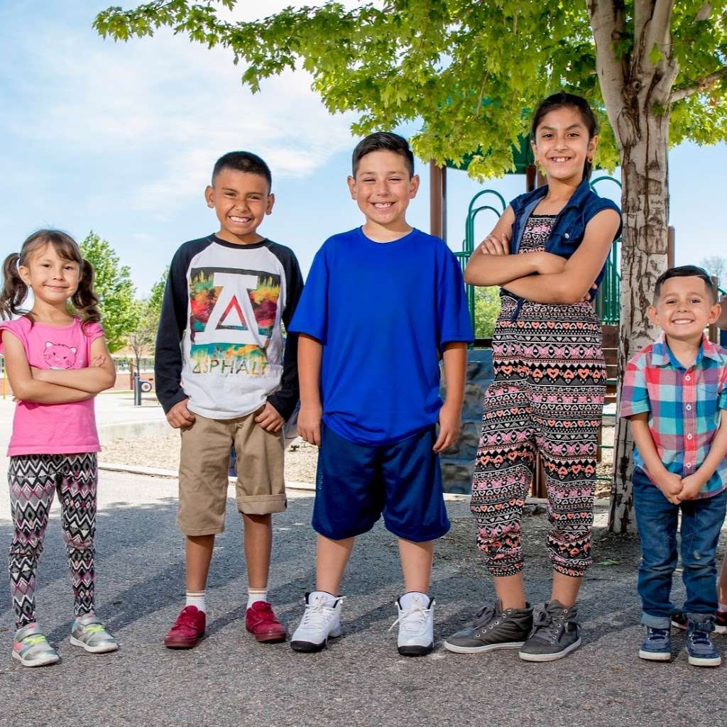 Gust Elementary School | 3440 W Yale Ave, Denver, CO 80219 | Phone: (720) 424-6560