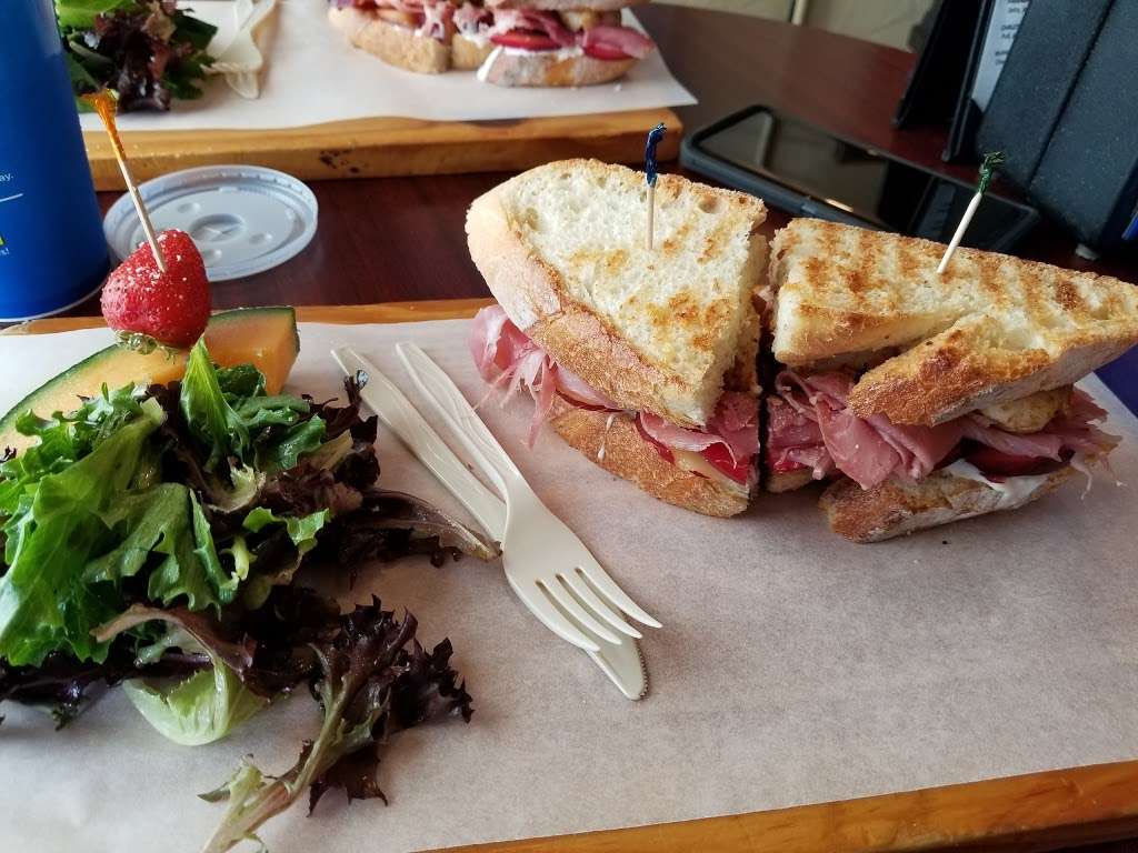 Panini Panini | 1720 Franklin St, Michigan City, IN 46360 | Phone: (219) 873-1720