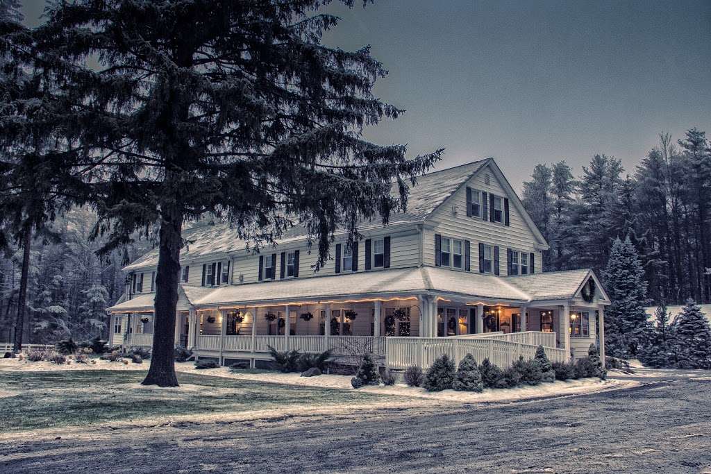 Mountaintop Lodge at Lake Naomi | 2137 PA-940, Pocono Pines, PA 18350, USA | Phone: (570) 646-6636