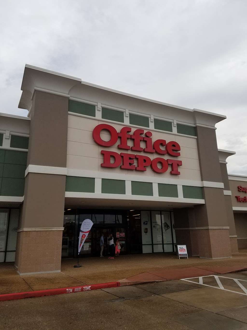 Office Depot | 1301 Bay Area Blvd, Webster, TX 77598, USA | Phone: (281) 332-1141