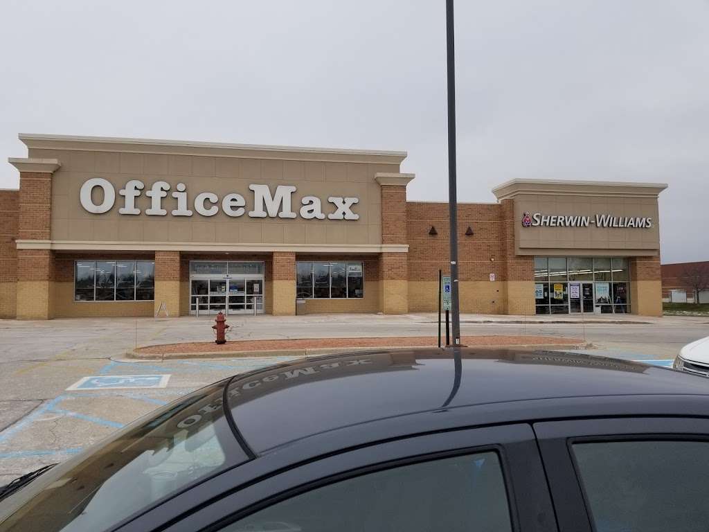 OfficeMax | 9001 S Howell Ave, Oak Creek, WI 53154, USA | Phone: (414) 764-8812