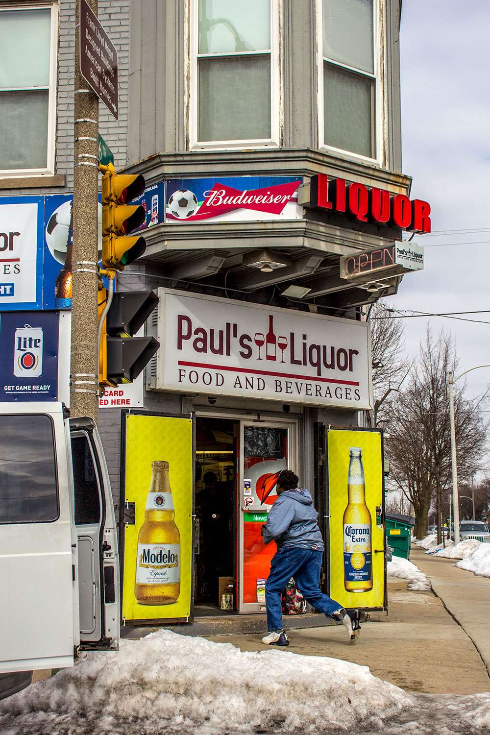 Beer Capital Food & Liquor | Milwaukee, WI 53204, USA