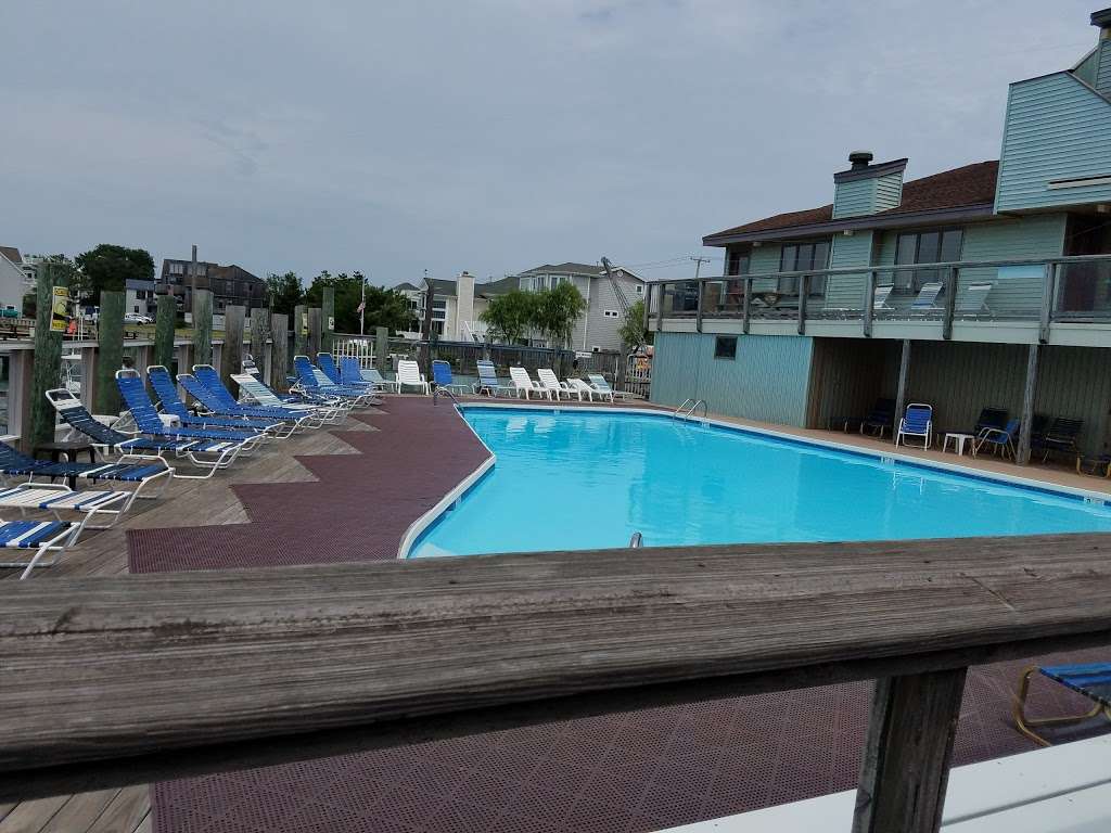 Buccaneer Motel | 2600 North Bay Avenue, Beach Haven, NJ 08008, USA | Phone: (609) 492-4582