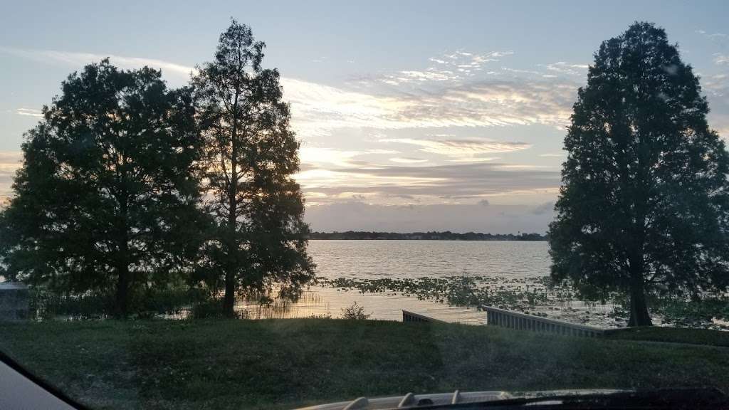 Public Boat Ramp On East Lake Howard | 2 Lake Howard Dr SW, Winter Haven, FL 33881, USA