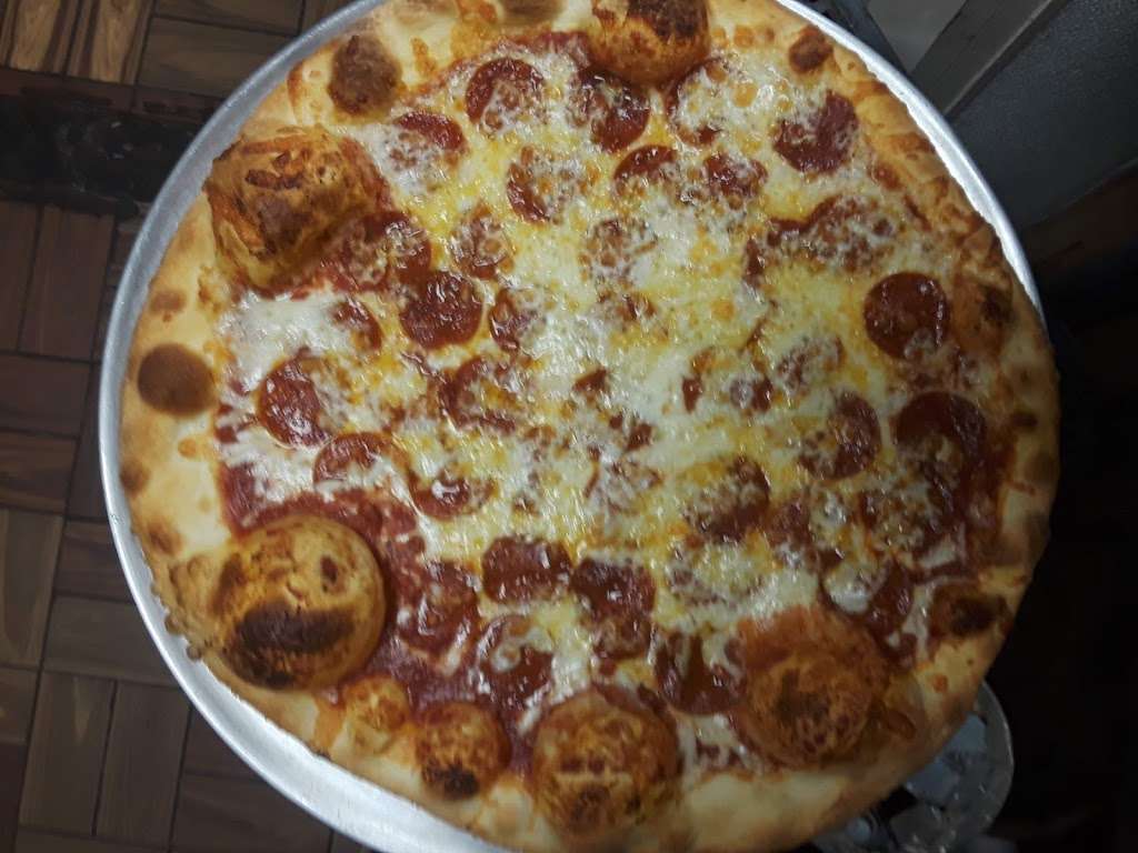 Sams Bidinos Pizza | 67 Pond St, Ashland, MA 01721, USA | Phone: (508) 872-3003
