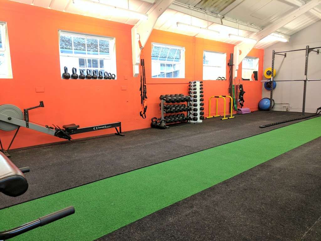 FUEL Fitness Gym | Unit 4, Brook Farm, Clayhill Road, Reigate RH2 8PA, UK | Phone: 07850 149144