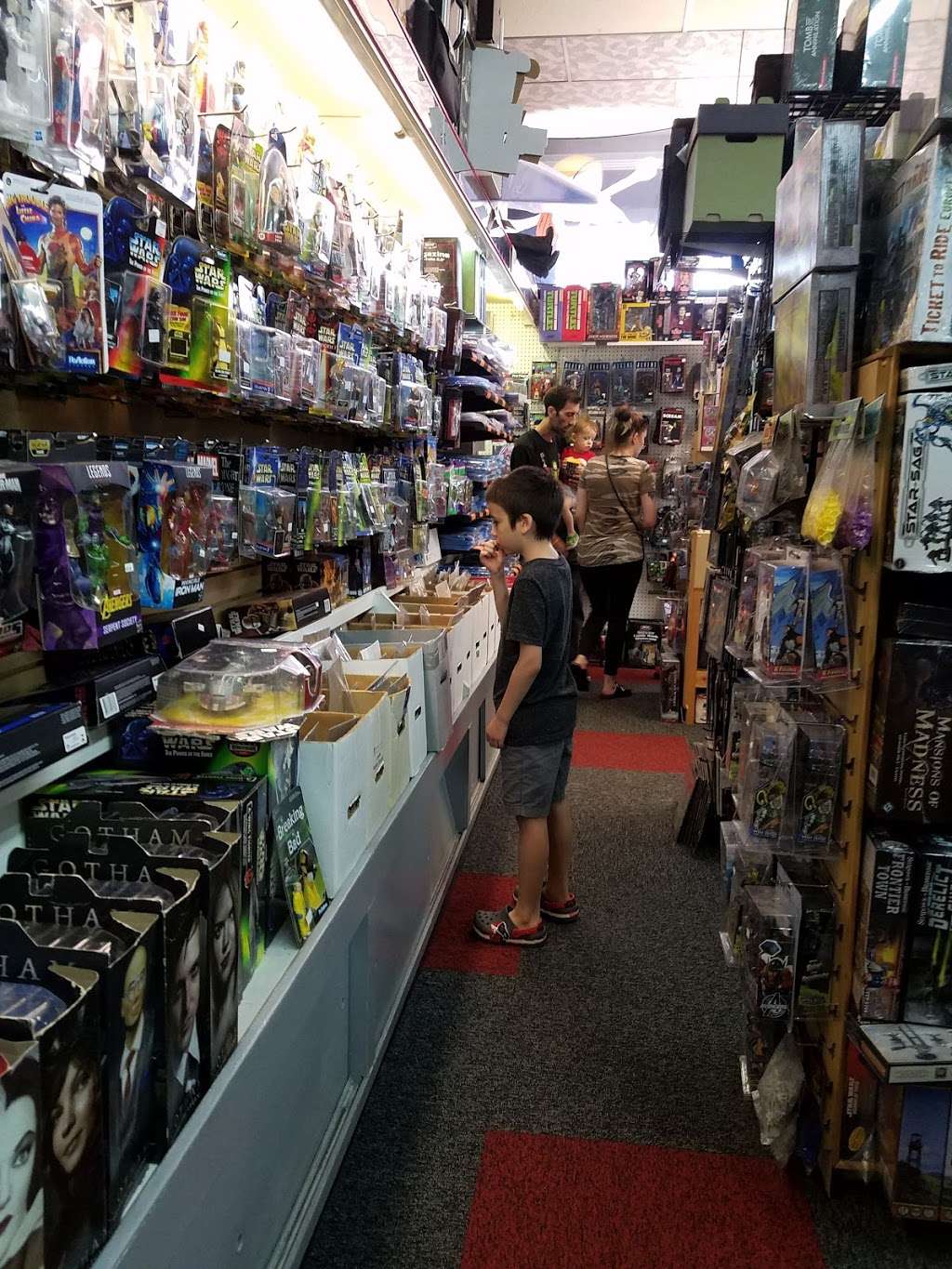 Chucks Comics | 530 Eastern Blvd, Essex, MD 21221 | Phone: (410) 574-1496