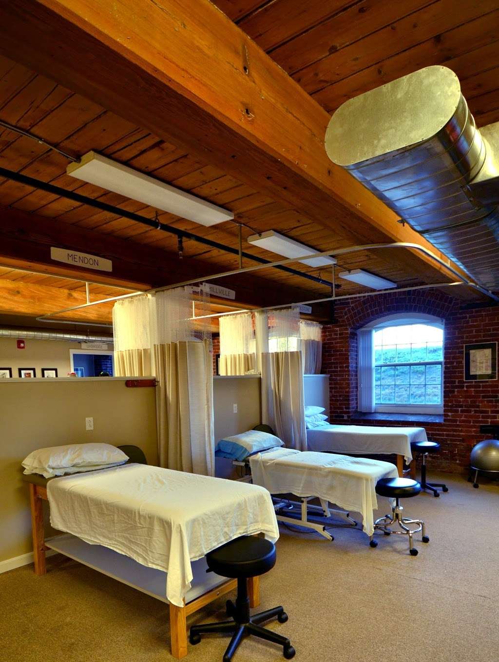 Blackstone Valley Physical Therapy Services, Inc. | 670 Linwood Ave., Suite 2 (parking and main entrance in rear of building), Whitinsville, MA 01588, USA | Phone: (508) 234-7544