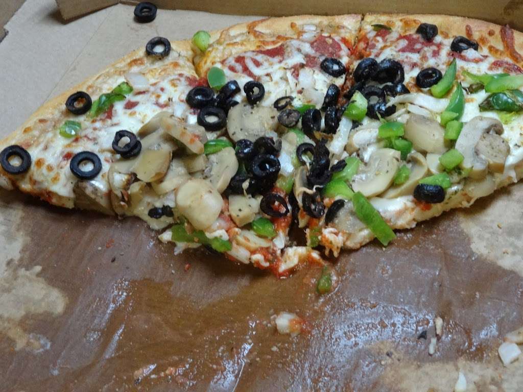 Little Caesars Pizza | 6764 W 95th St, Oak Lawn, IL 60453, USA | Phone: (708) 599-6914