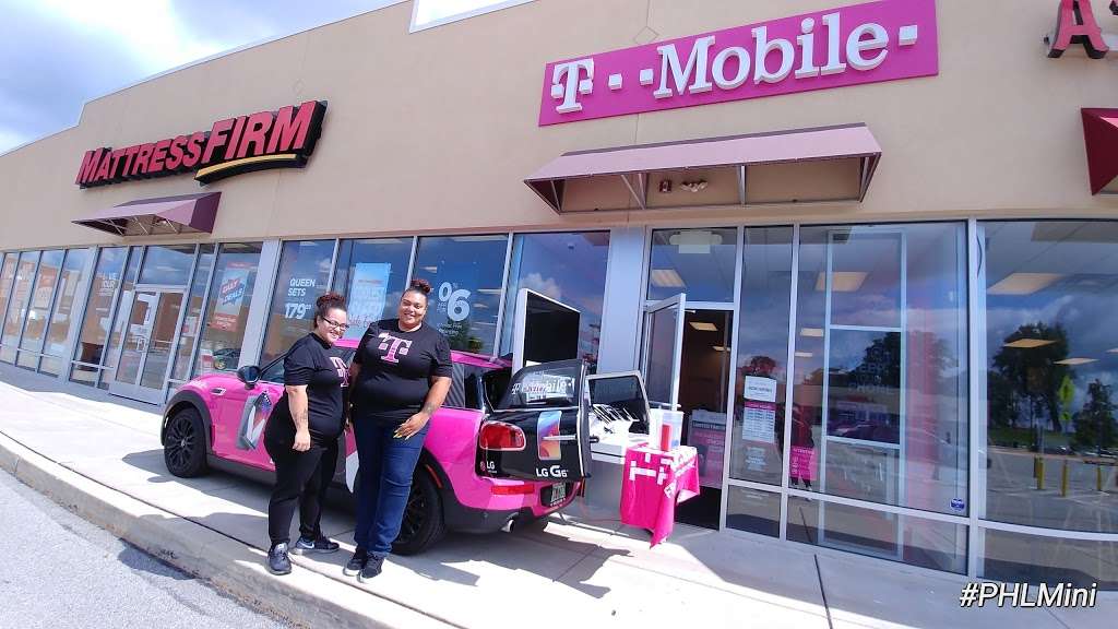 T-Mobile | 704 Commons Dr Ste C2, Oxford, PA 19363, USA | Phone: (610) 932-3082