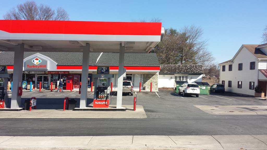 Turkey Hill Minit Market | 703 E Main St, Mount Joy, PA 17552 | Phone: (717) 653-1004