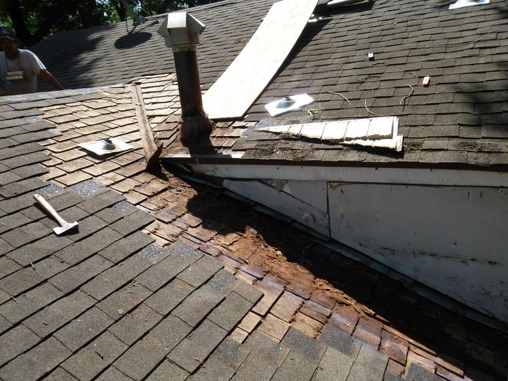 Roof Doctor, Inc. | 8504 Crescent Ave, Raytown, MO 64138, USA | Phone: (816) 356-5463