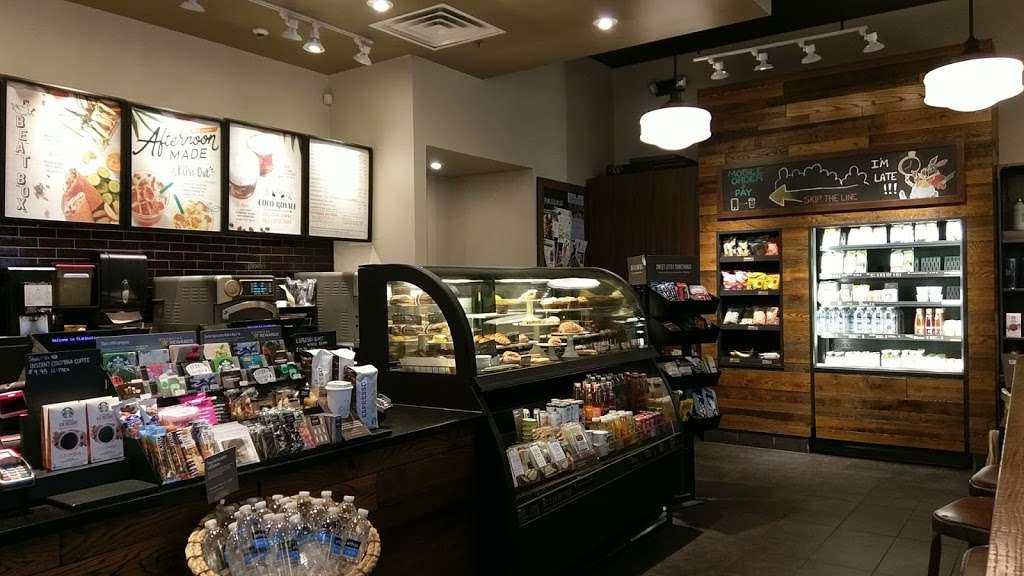 Starbucks | 140A Purcellville Gateway Dr, Purcellville, VA 20132, USA | Phone: (540) 338-5674