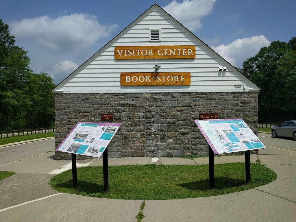 The Palisades Parkway Visitor Center and Bookstore | Palisades Interstate Pkwy, Tomkins Cove, NY 10986, USA | Phone: (845) 786-5003