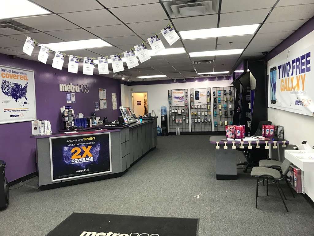 Metro by T-Mobile | 1789 Dutch Broadway, Elmont, NY 11003, USA | Phone: (516) 502-4550