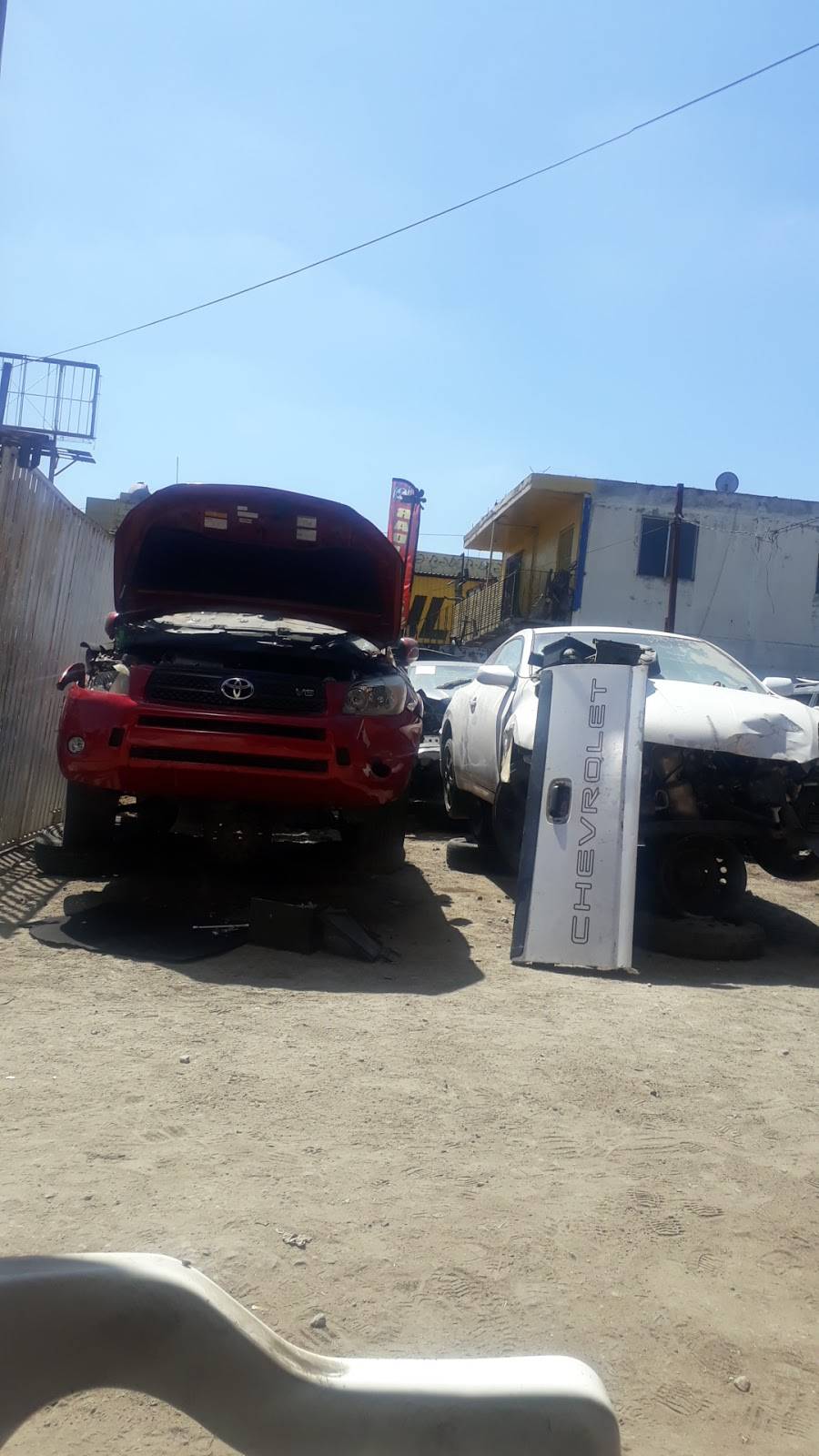 Padrinos Autopartes Usadas | Blvd. Diaz Ordaz 2227, Infonavit la Mesa, 22115 Tijuana, B.C., Mexico | Phone: 664 629 0573