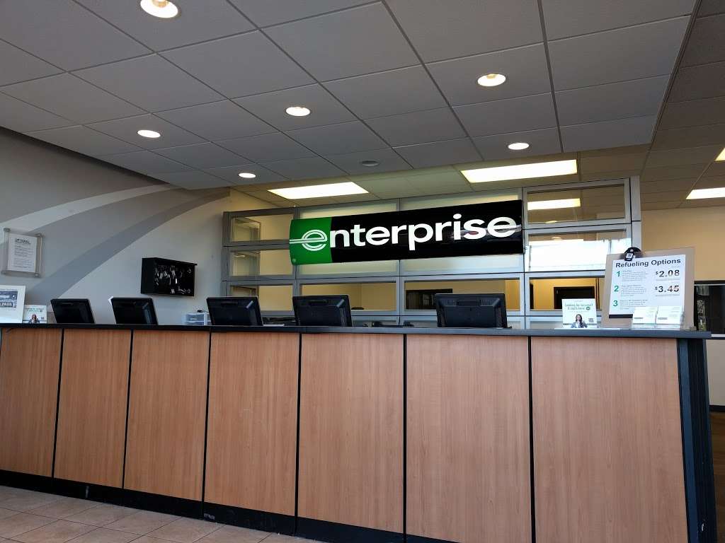 Enterprise Rent-A-Car | 1035 E Golf Rd, Schaumburg, IL 60173, USA | Phone: (847) 517-8001