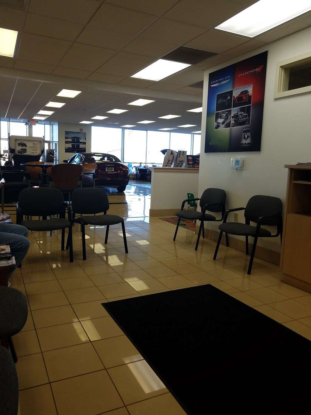 Griffins Hub Chrysler Jeep Dodge RAM | 5700 S 27th St, Milwaukee, WI 53221, USA | Phone: (414) 325-3333