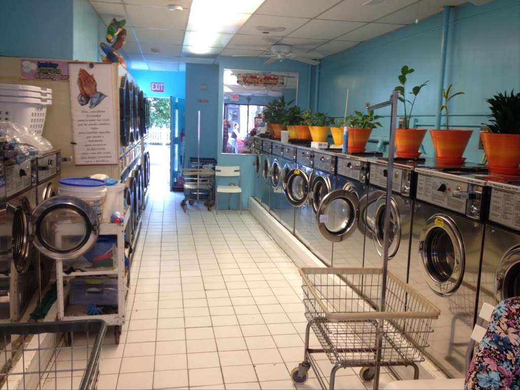 Davis Laundromat Center | 48 Davis Ave, Kearny, NJ 07032, USA | Phone: (201) 991-6022