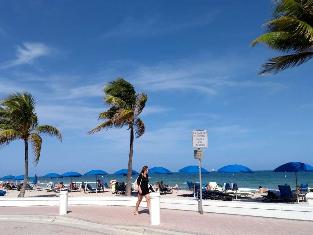 321 N. Ft Lauderdale Beach Blvd. Parking | 321 N Fort Lauderdale Beach Blvd, Fort Lauderdale, FL 33304, USA