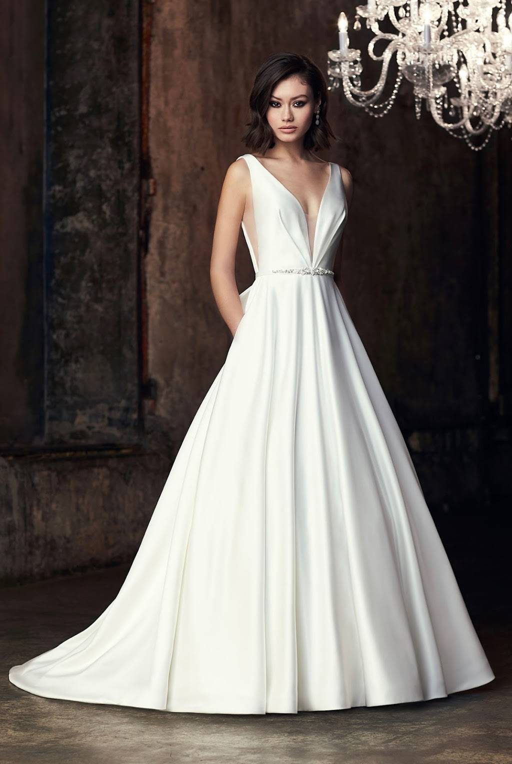 Our Shop Bridal | 9000 Hudson Rd #618, Woodbury, MN 55125, USA | Phone: (651) 351-1087